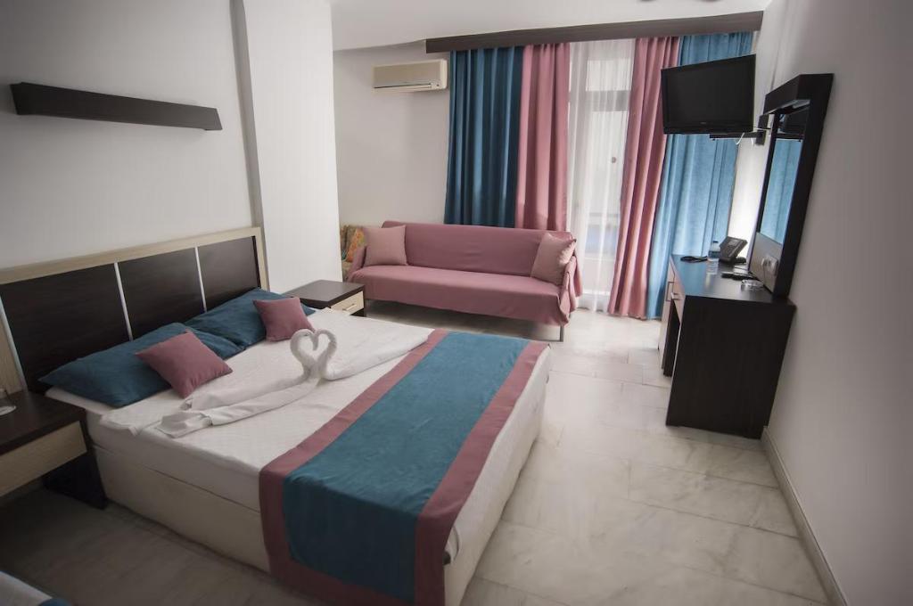 Semt Luna Beach Hotel 22/45