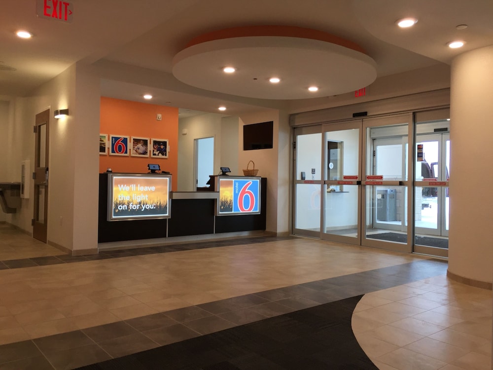 Motel6 Mankato, MN 15/60