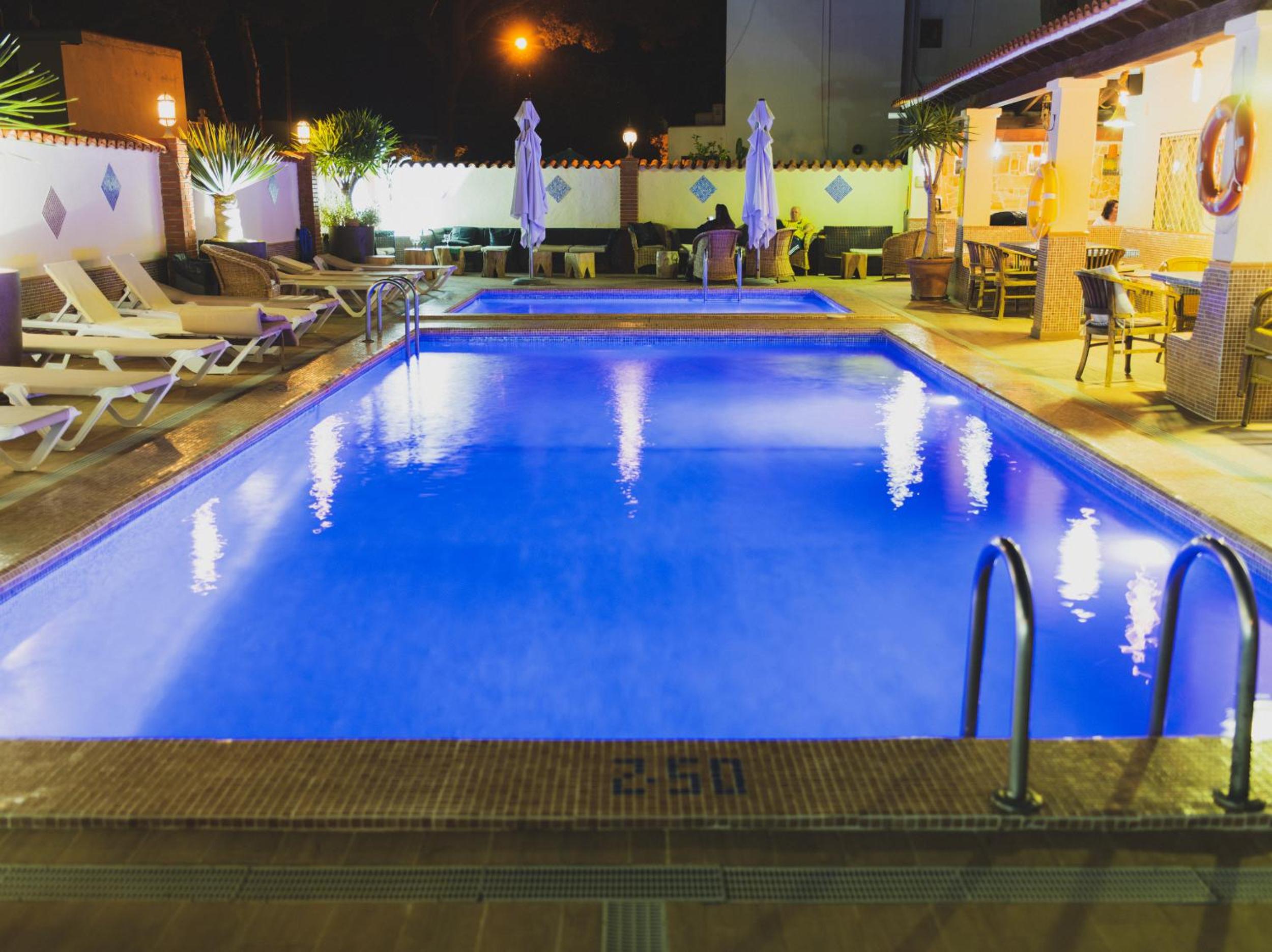 El Cortijo Apartments 47/53