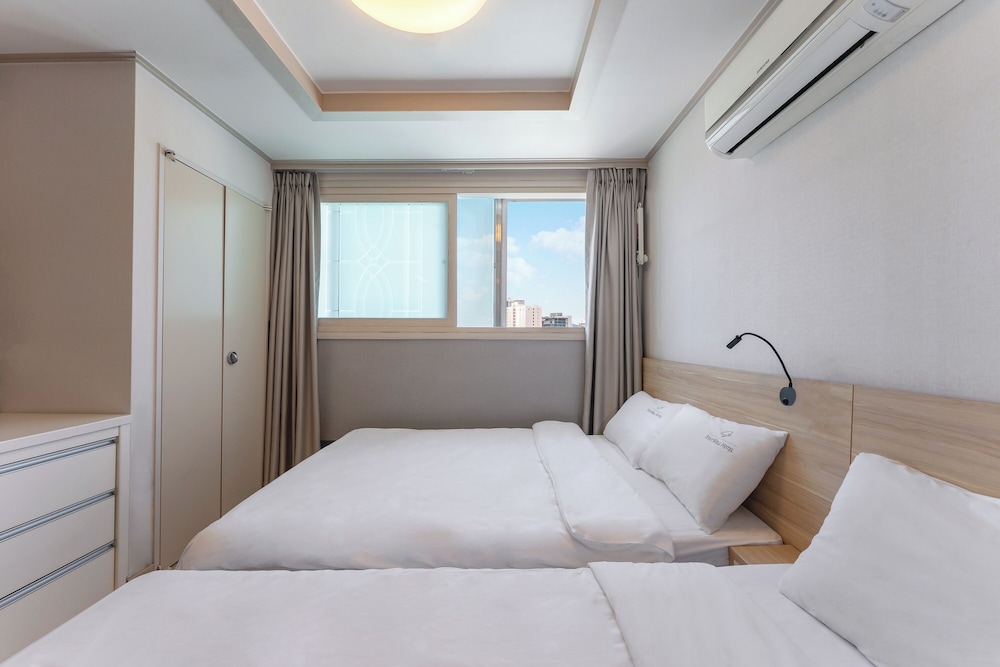 Staywell Hotel 22/50