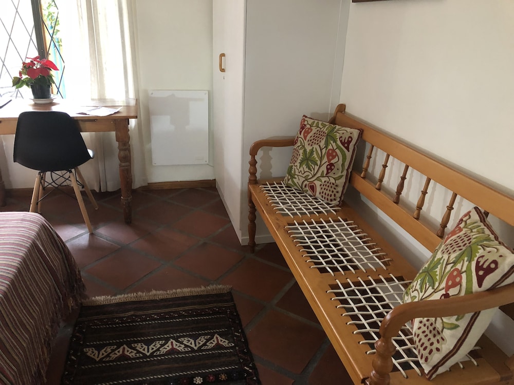 10 Alexander B&B 35/50