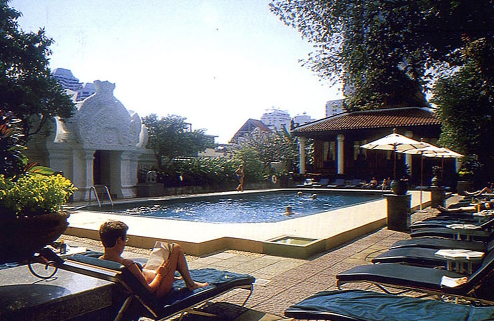 Indra Regent Hotel 77/82