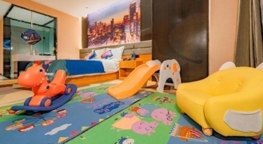 Chonpines Hotel (Guangzhou Rongchuang Wenlvcheng) 49/56