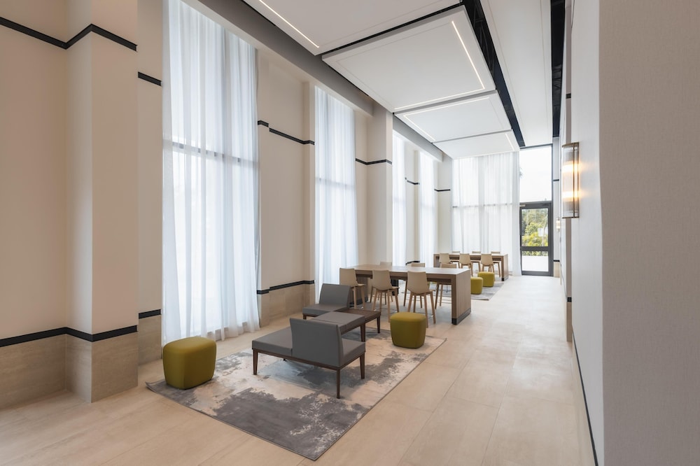 Hyatt Place Cancun Airport 56/74