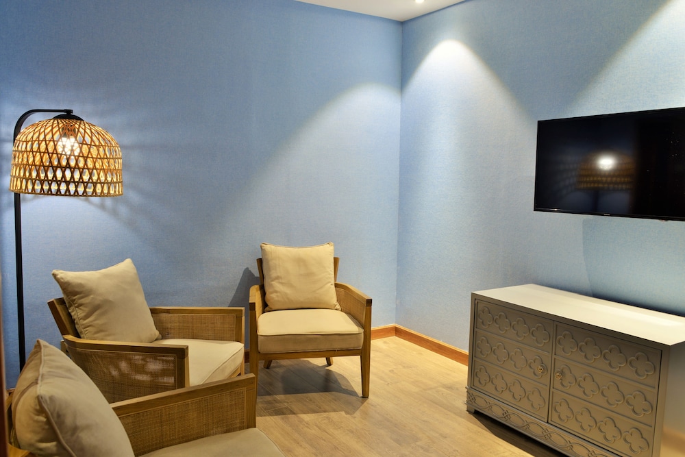A&Em Art Hotel 46/66
