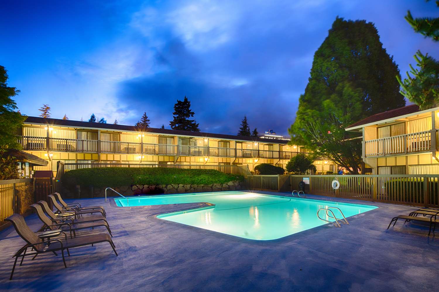 Red Lion Hotel Bellevue 32/33