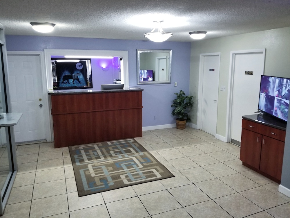 Econo Inn Ormond Beach (Ex Motel 6) 7/41