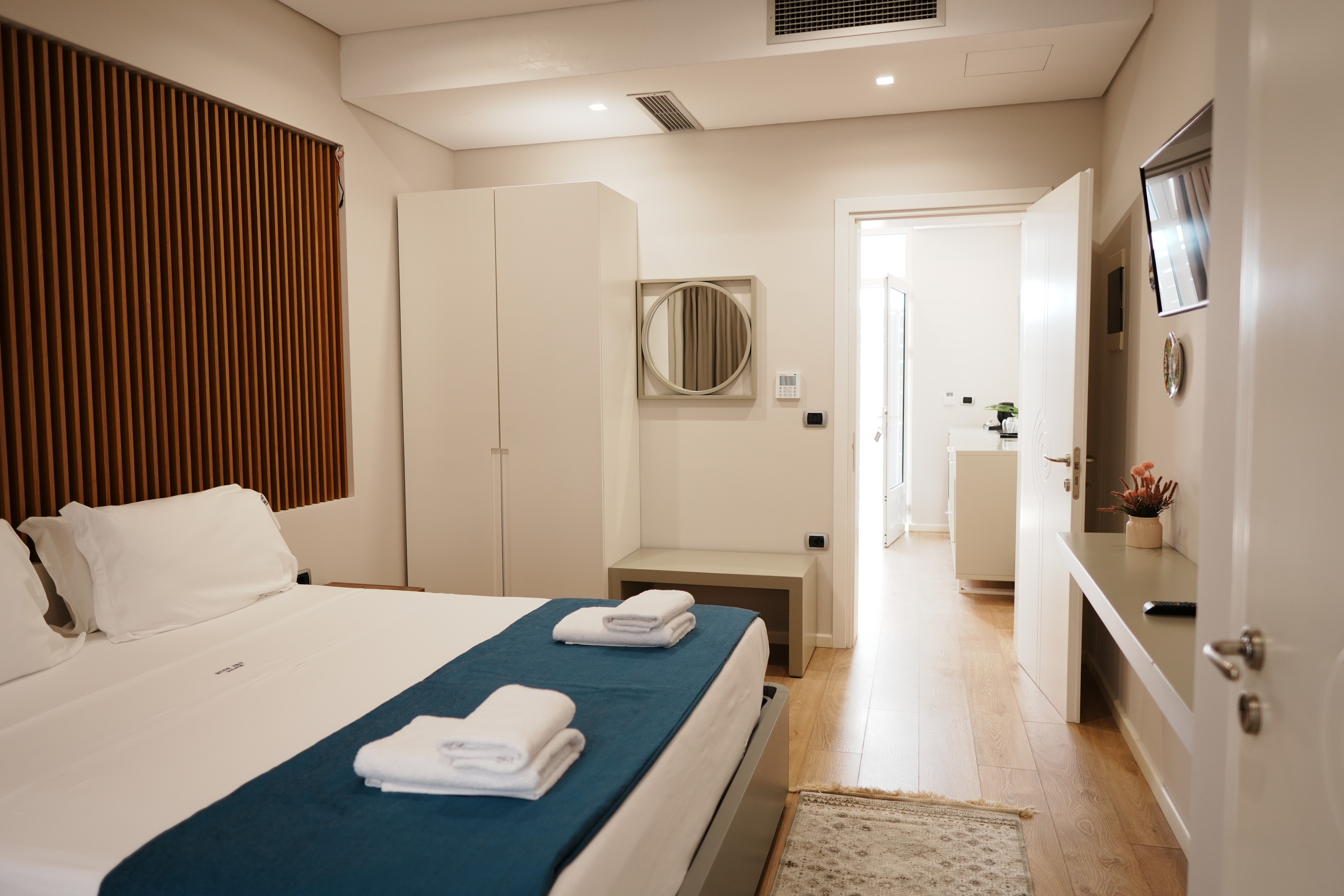 جناح سوبيريور بإطلالة على البحر بشرفة، Blue Sky Hotel 4/10