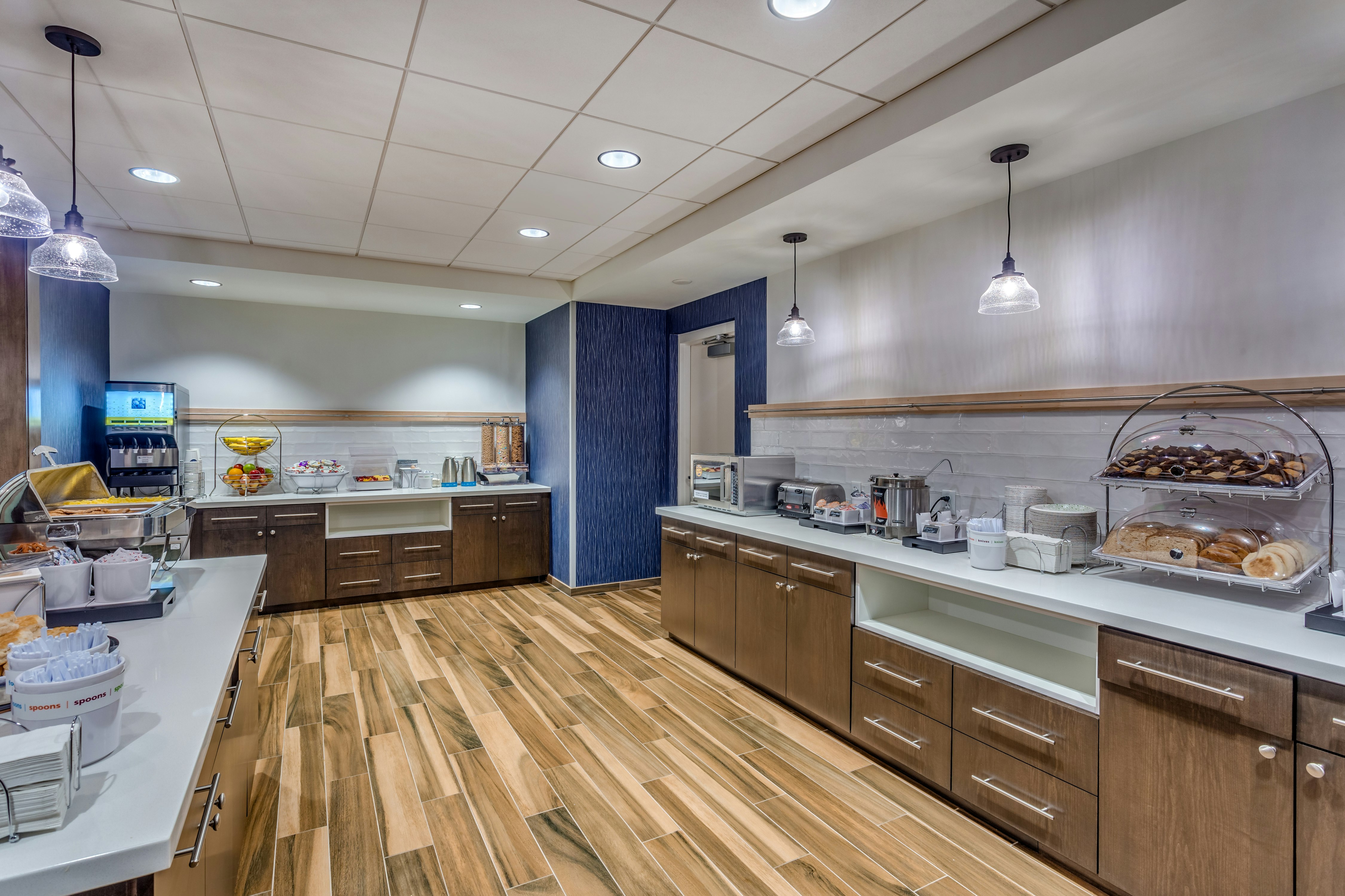 Hampton Inn & Suites Kittery-Portsmouth 32/45