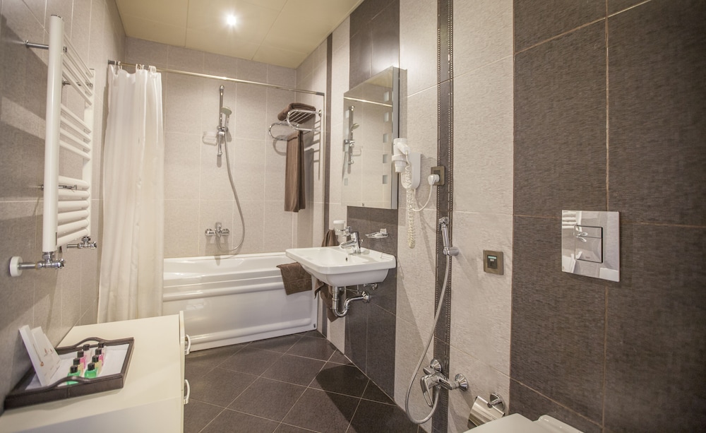 Gashalti Health Hotel 50/50