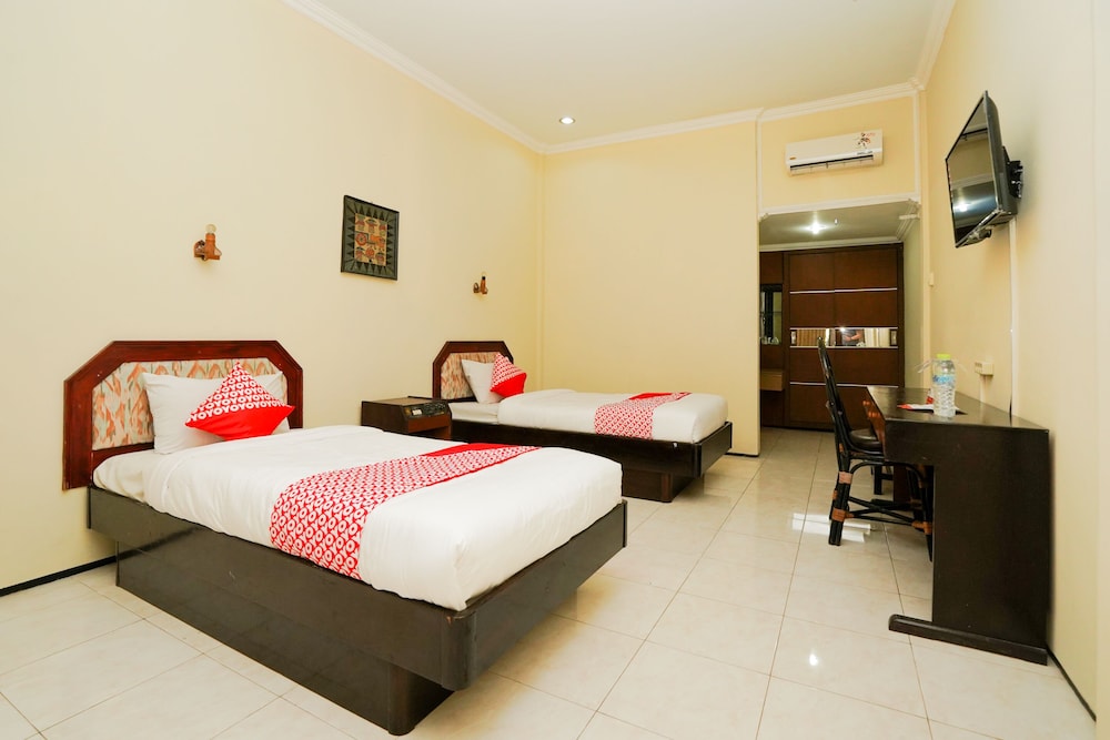 OYO 1652 Hotel Tampiarto 19/35