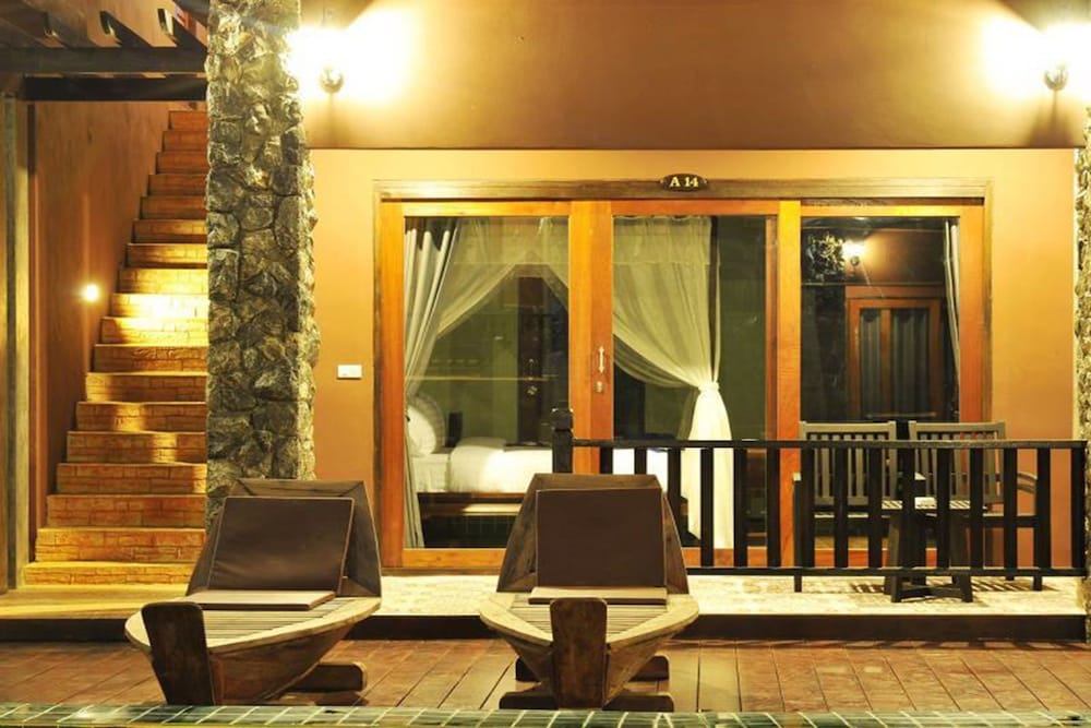Koh Tao Beach Club 45/67