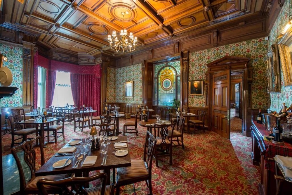 Macdonald Norwood Hall Hotel 32/50