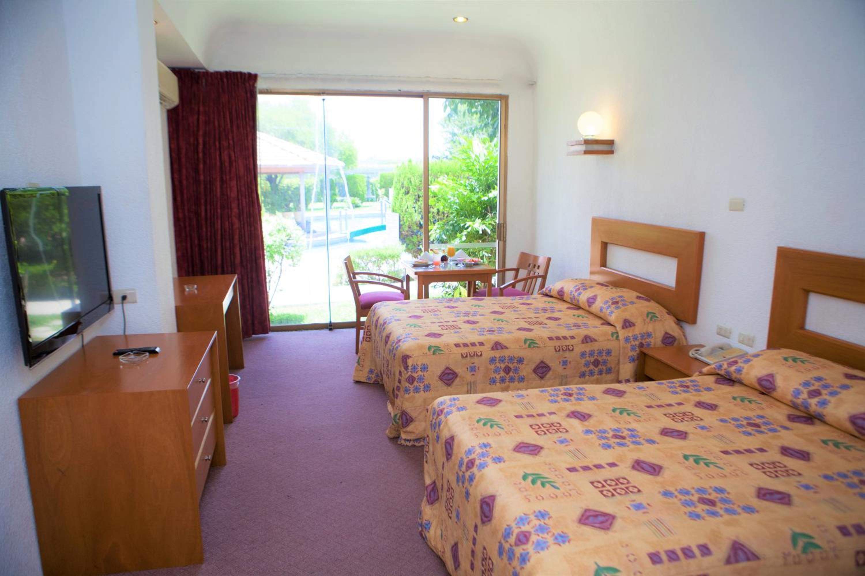 Hotel Paradise Inn 11/46