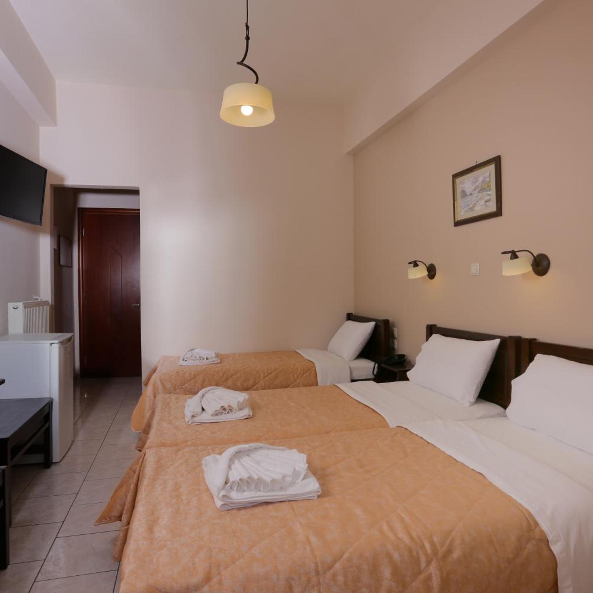 Room, Triple