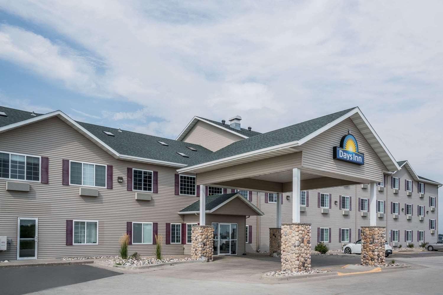 Days Inn by Wyndham Fargo/Casselton 2/26