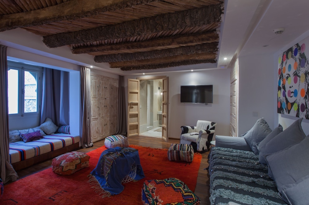 Bck Art Riad 27/43