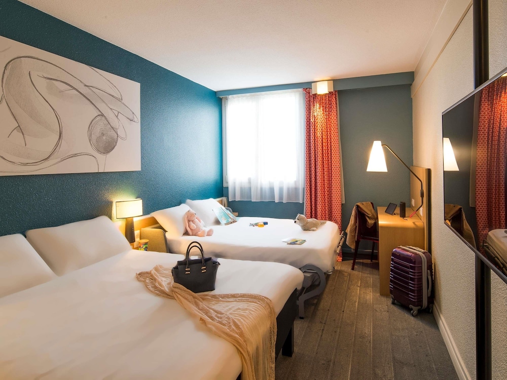 Ibis Tours Nord 14/50