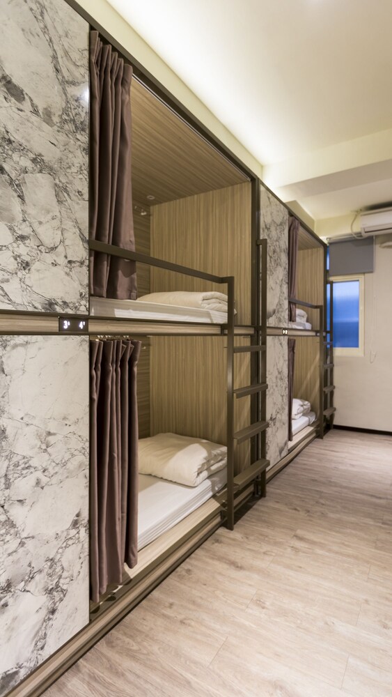 Meander Taipei Hostel 39/70