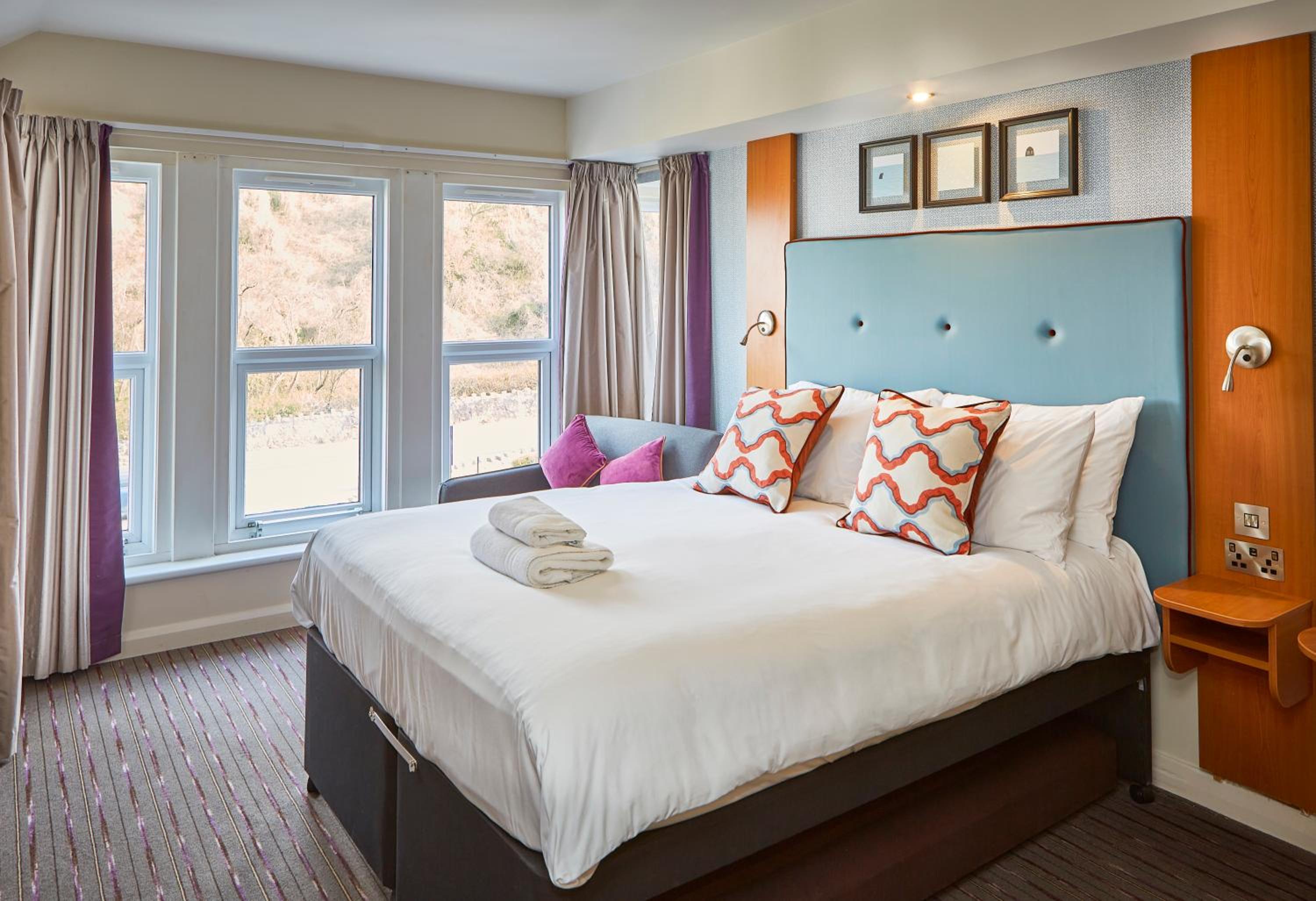 Double Bed, Partial Sea View, Chair Bed, Sofa