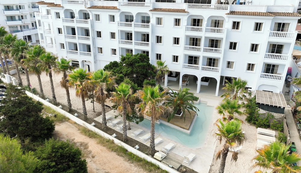 Beach Star Ibiza Hotel 10/78