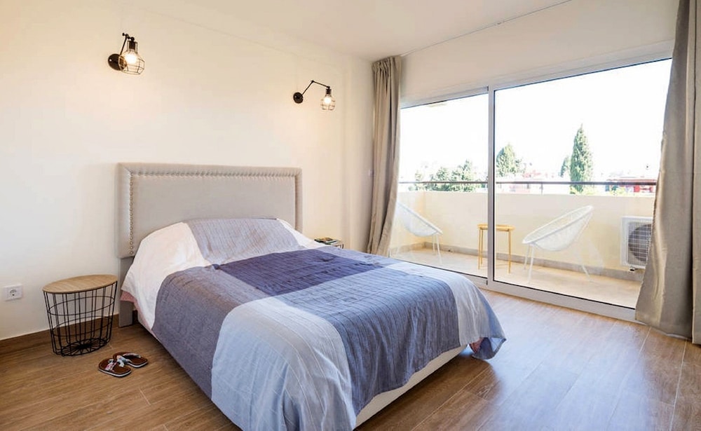 SUPERIOR, APARTMENT
