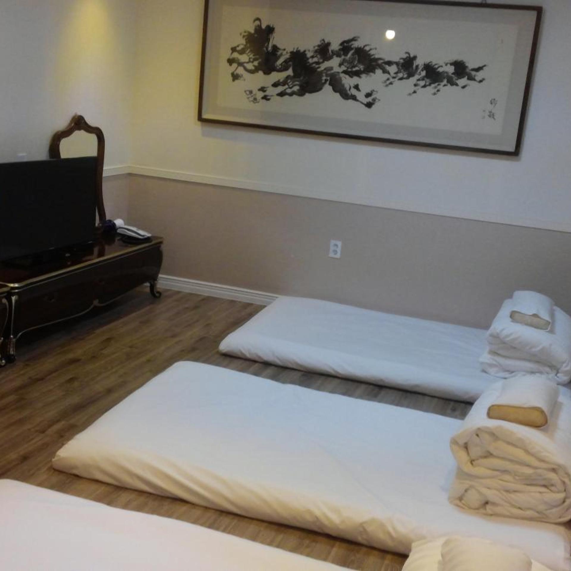 جناح عائلي، Hotel Graytone Dunsan 4/6