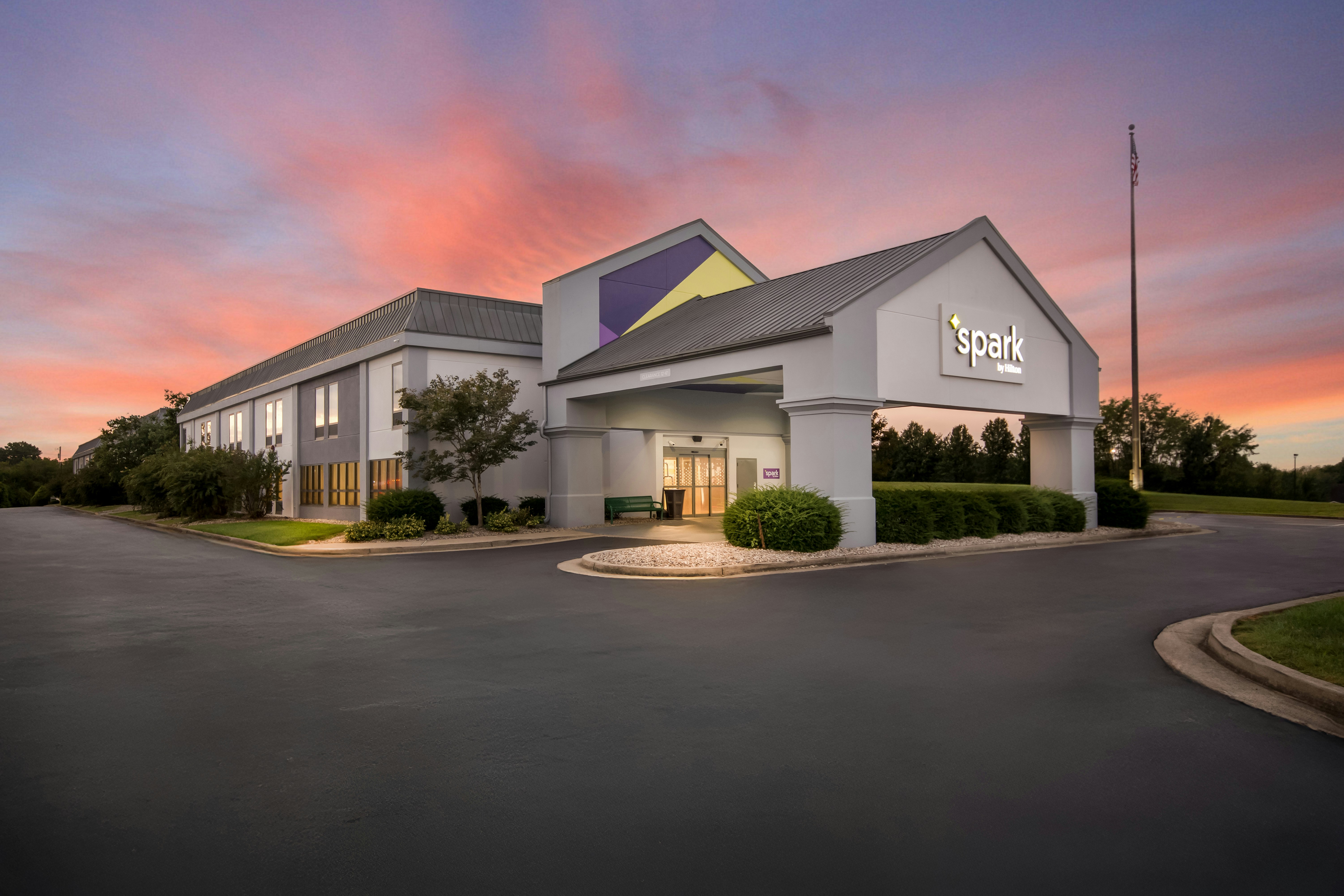 Spark by Hilton Bardstown 3/49
