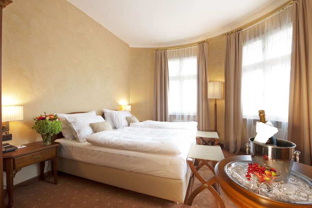 SACHER BADEN 25/67