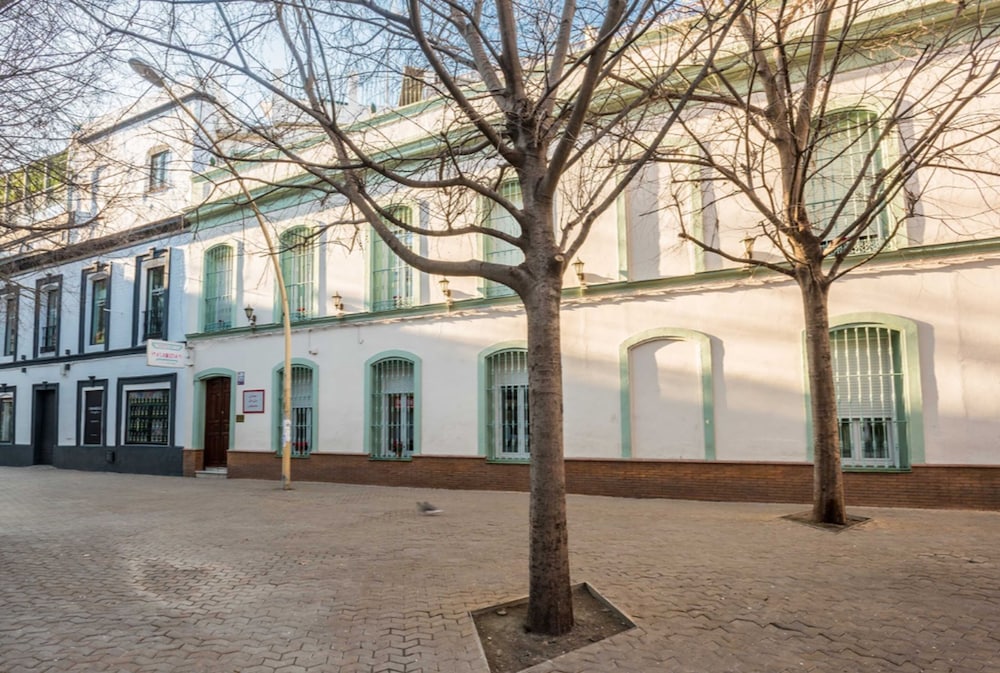 Hostal Jardin De La Alameda 47/50