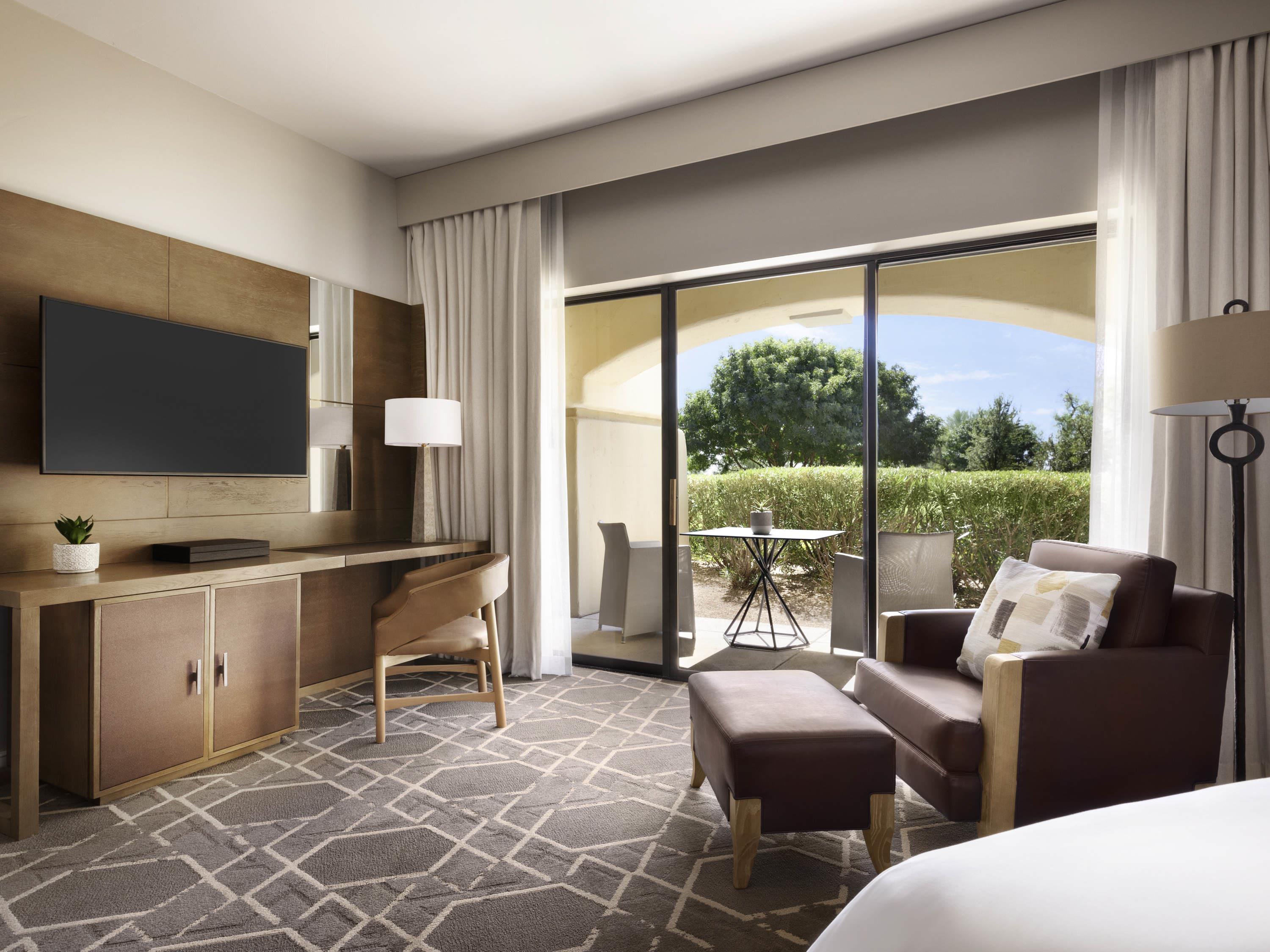 غرفة بسرير كينج لذوي الإعاقة، Fairmont Scottsdale Princess 3/4