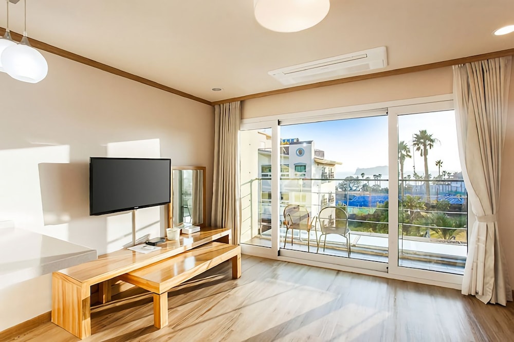 Dombe Resort 54/77