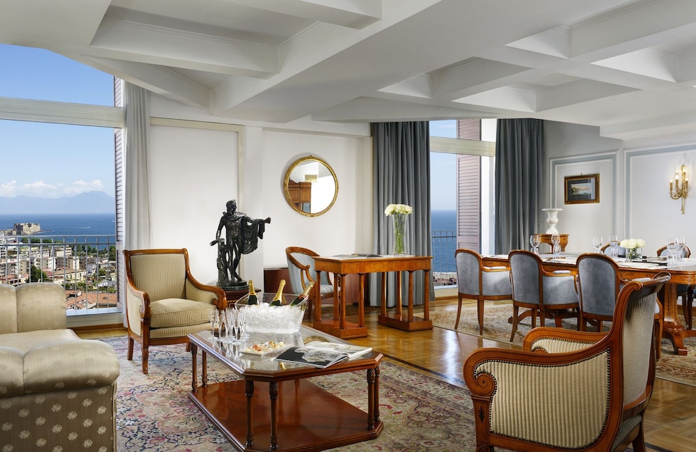 Grand Hotel Parkers 62/81