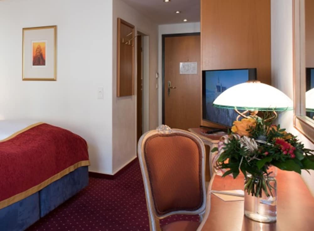 TOP Luitpoldpark-Hotel 33/52