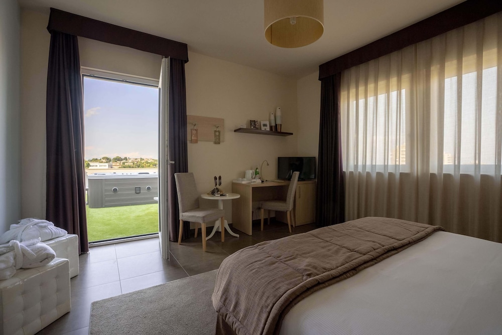 Torre Del Sud Hotel 8/66