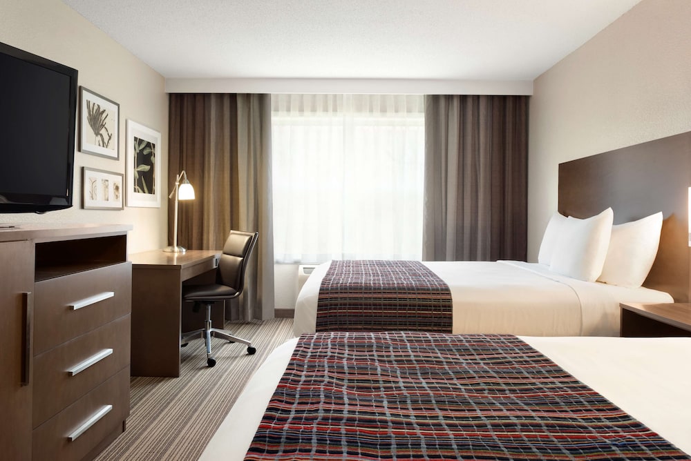 Country Inn & Suites by Radisson, Platteville, WI 13/48
