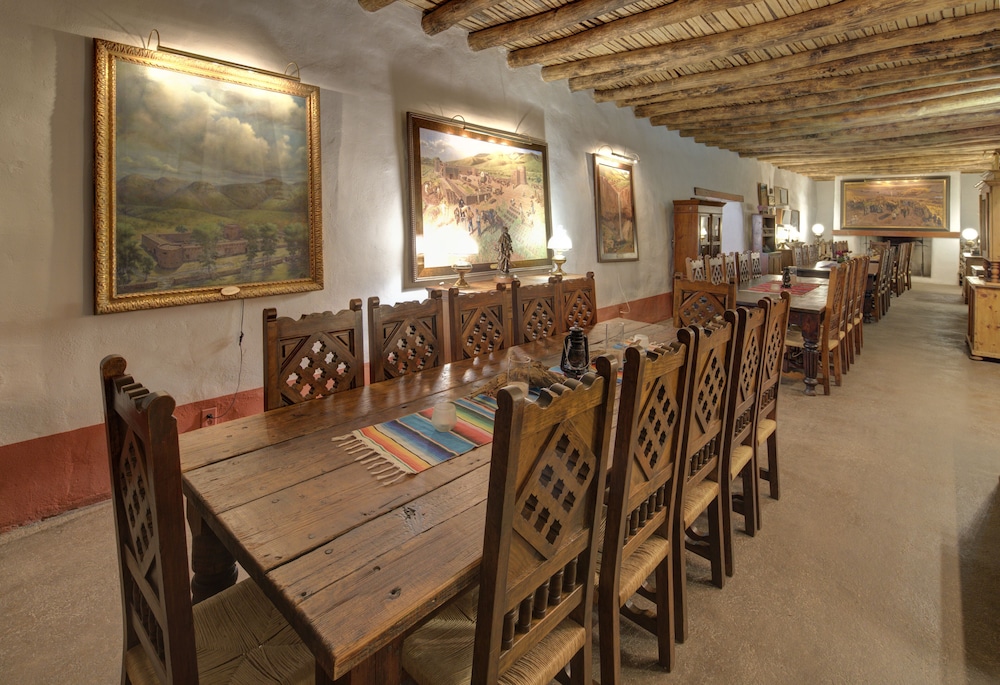 Cibolo Creek Ranch Marfa 33/50