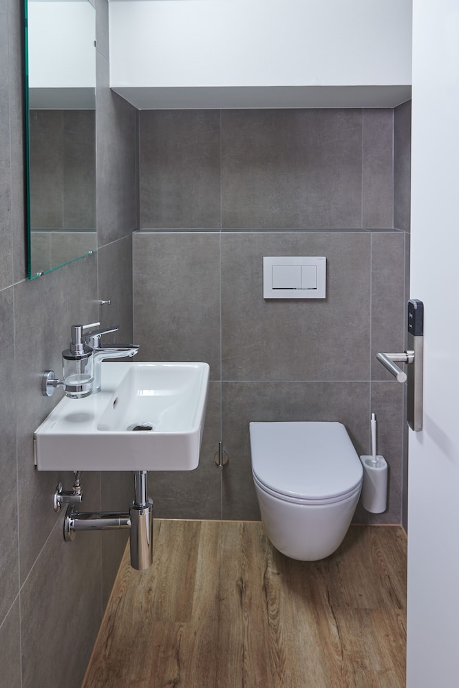 Hotel Jager Jeuss - Murten - Self-Check-in 47/49