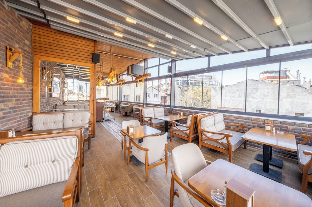 Hotel Balo 48/50
