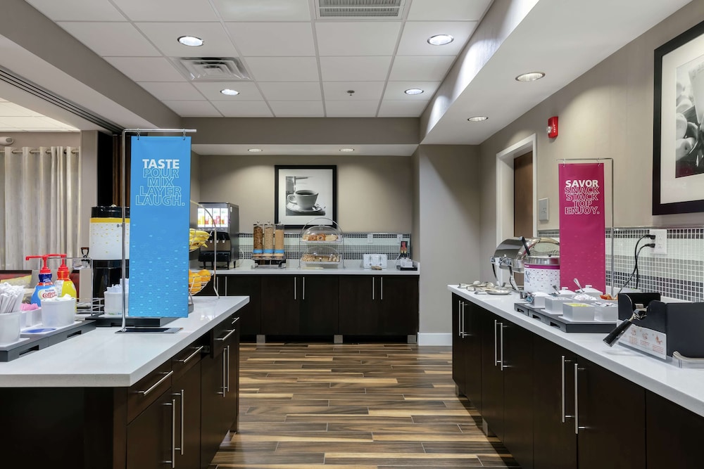 Hampton Inn Emersonlakepoint Ga 44/55