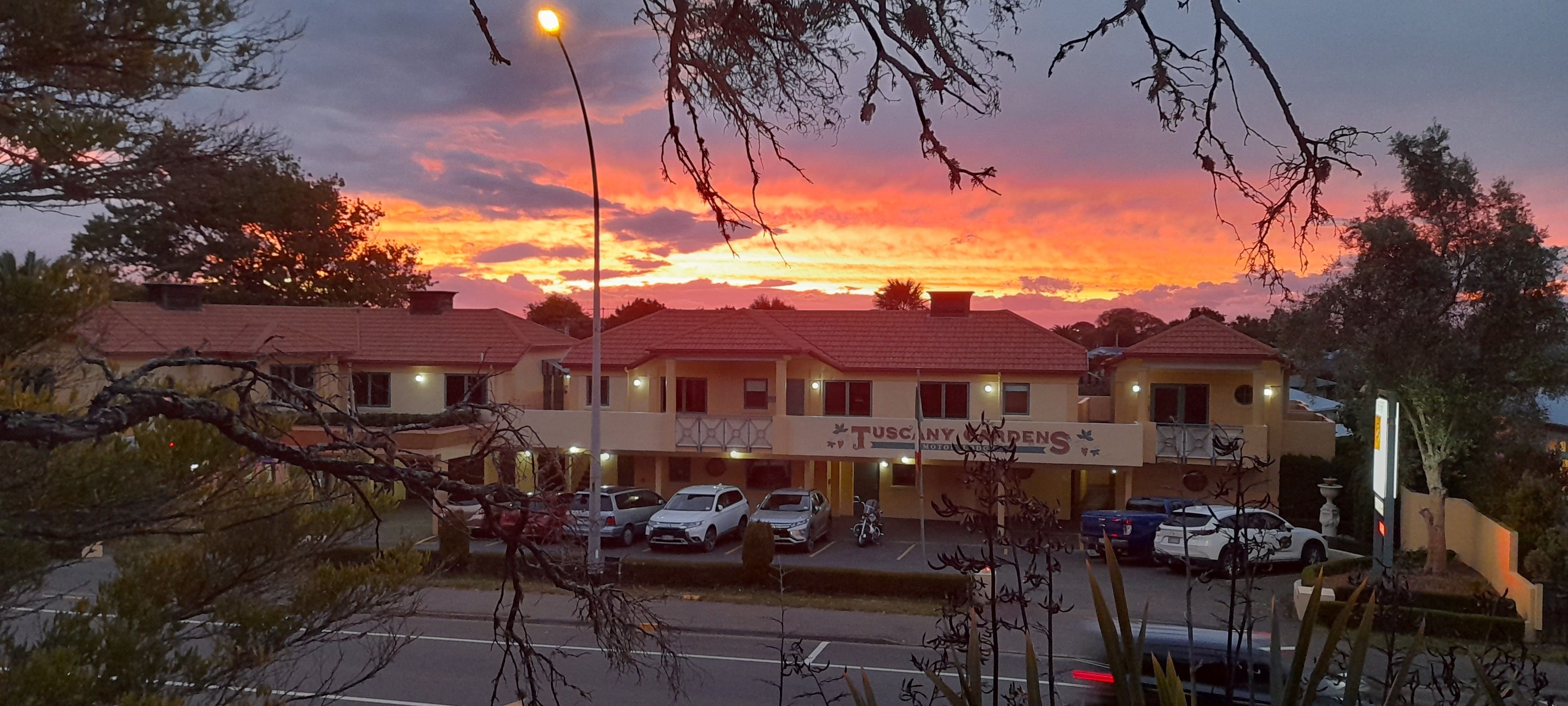 Best Western Tuscany Gardens 4/31