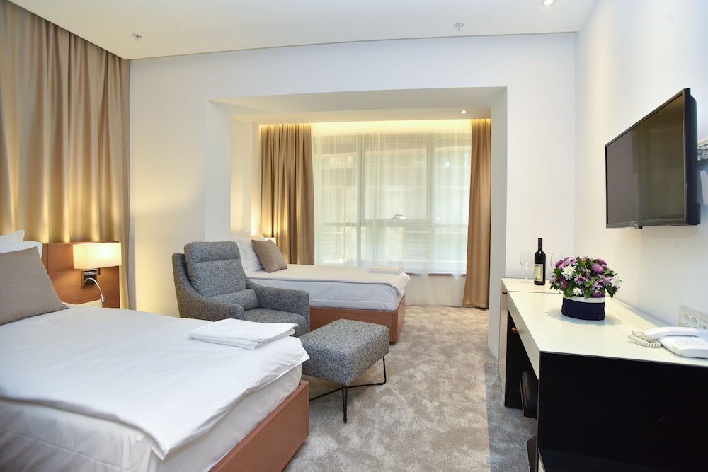 Hotel Harmonia By Dukley 17/64