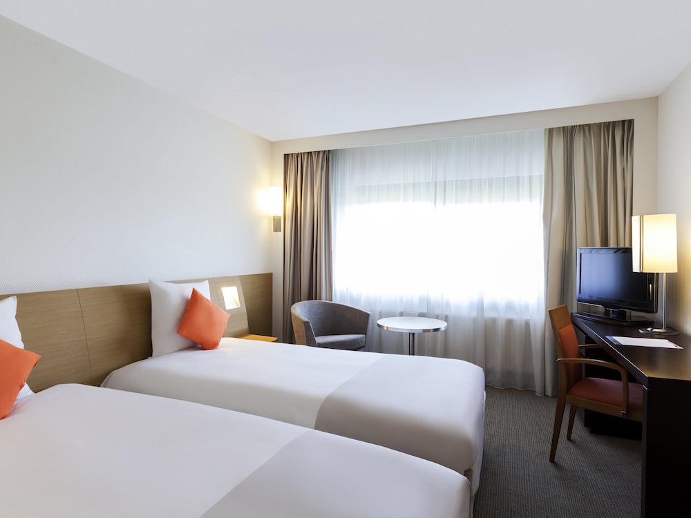 NOVOTEL BREDA 24/73