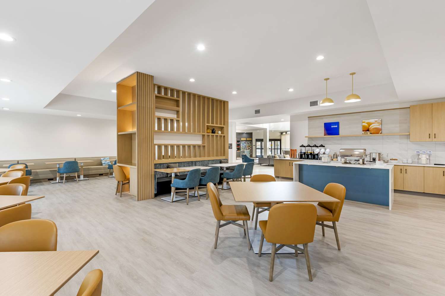 Comfort Inn & Suites Verona at Turning Stone Resort Casino 11/15