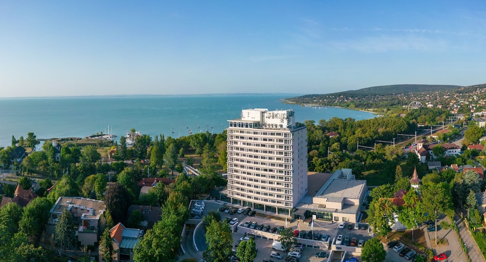 Hunguest Hotel Bal Resort 3/76
