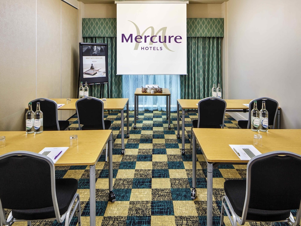 MERCURE SHEFFIELD PARKWAY 43/50