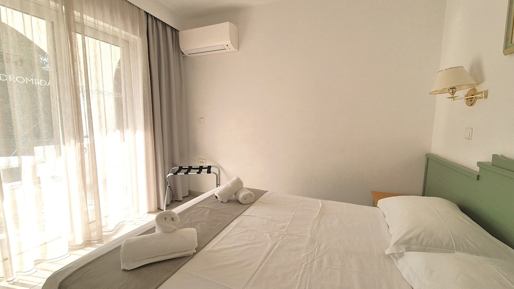 Andromeda Hotel Apartments 26/64