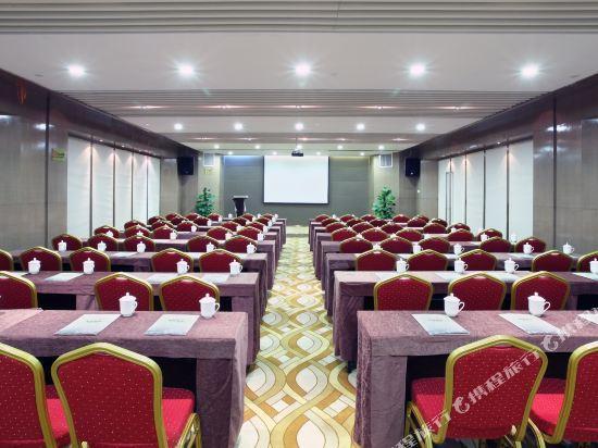Xiamen Rushi Hotel Exhibition Center 41/46
