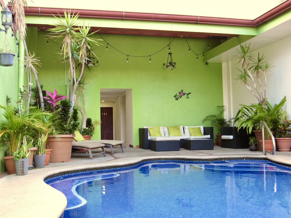 La Guaria Inn And Suites Hotel 61/65