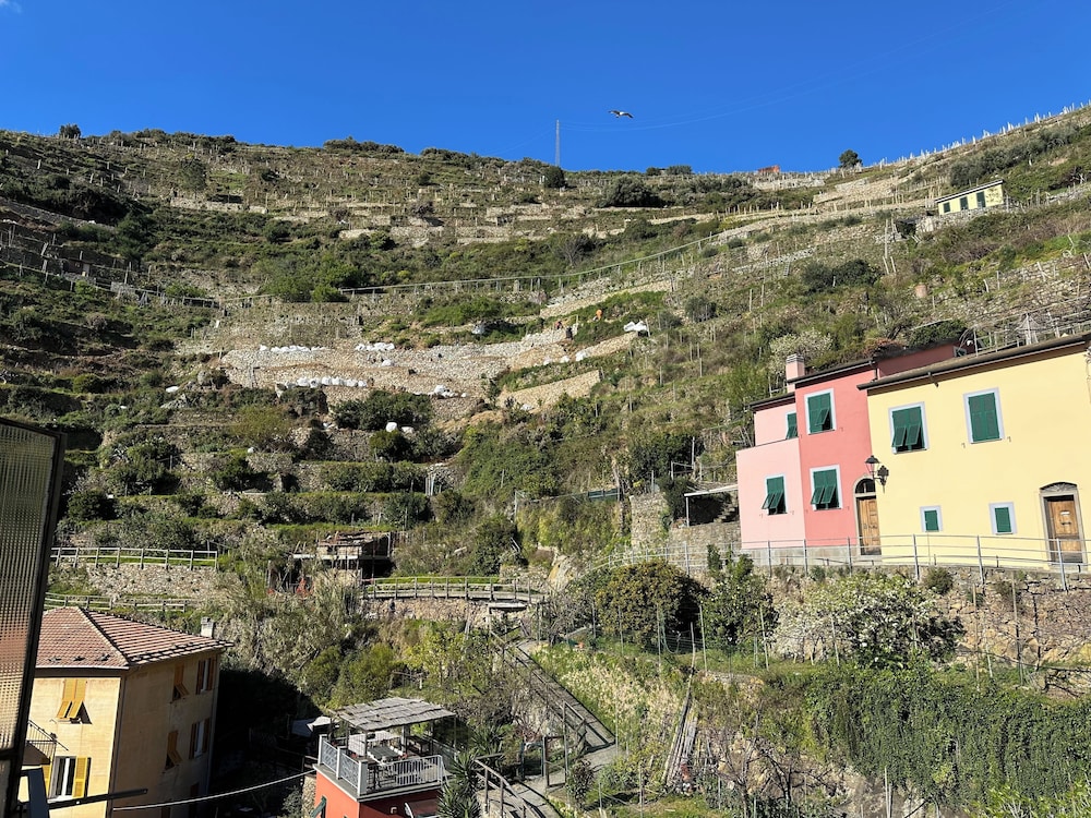 Giovanni Rooms Manarola 2/49